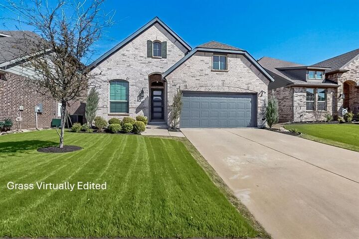 Property Photo:  529 Hummingbird Drive  TX 75009 