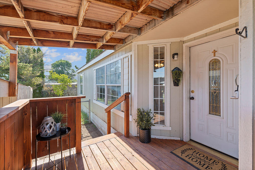 Property Photo:  185 NW Harwood Street 23  OR 97754 