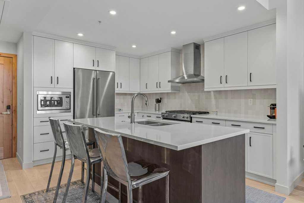 Photo de la propriété:  1315 Spring Creek Gate 306  AB T1W 0N5 