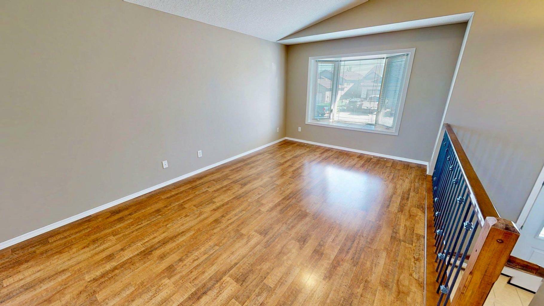 Property Photo: 192 Tartan Circle W AB T1J 5B1