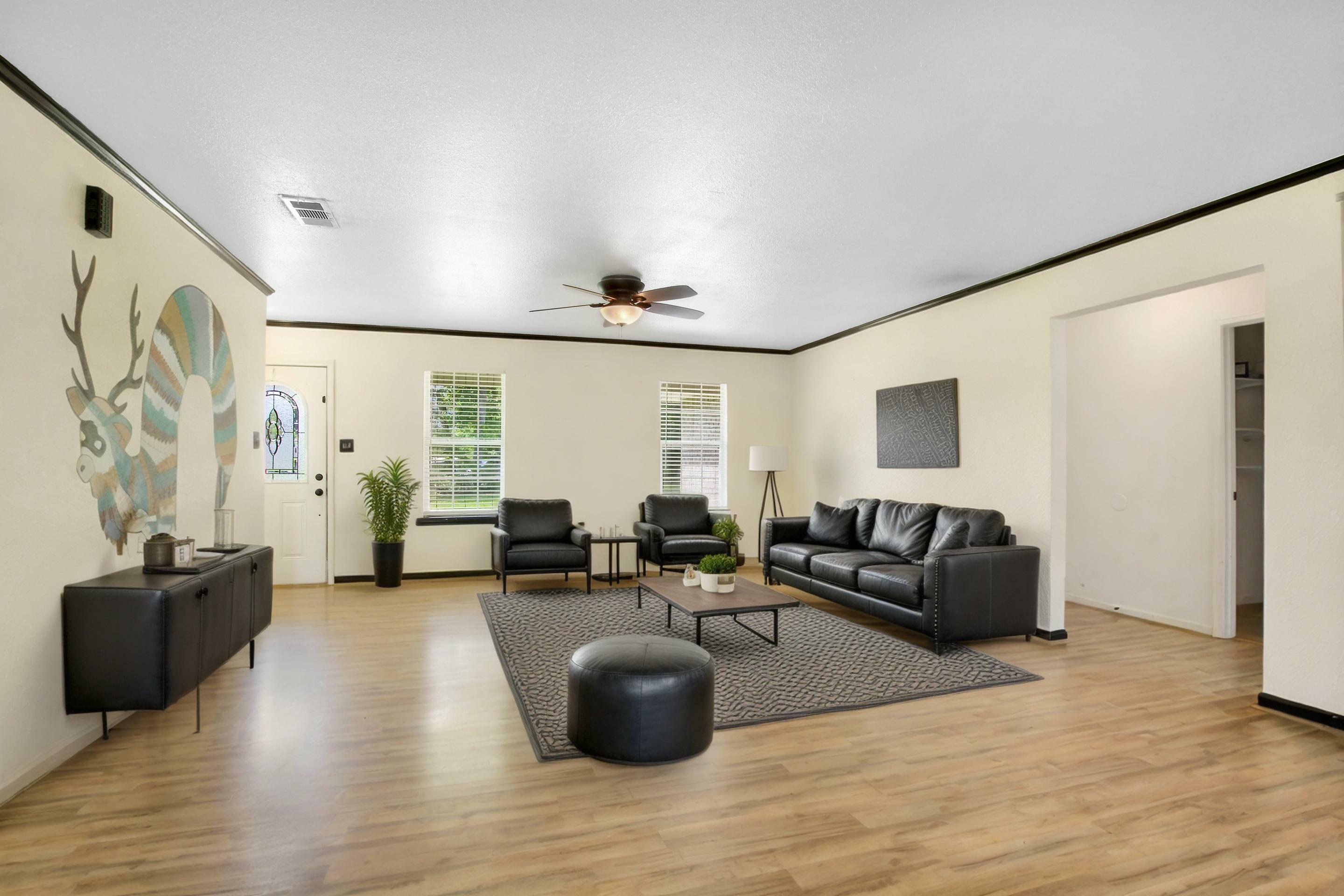 Property Photo: 1303 Jeane Chapel Rd LA 71446