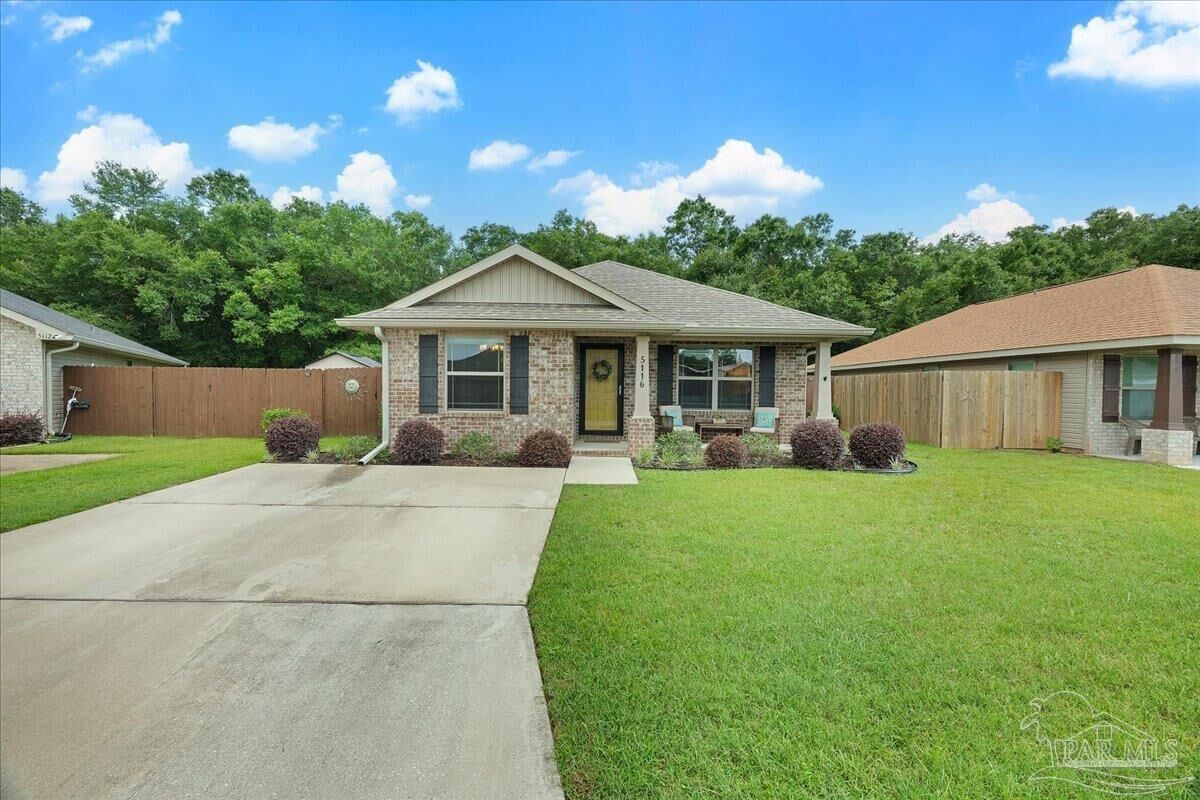 Property Photo:  5116 Carmell Ridge Cir  FL 32570