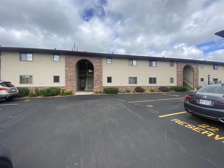1795 Maricopa Drive C  Oshkosh WI 54904 photo