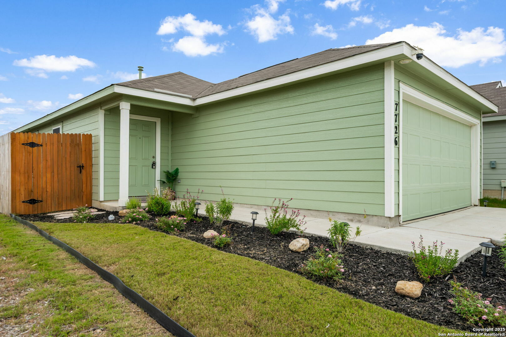 Property Photo: 7726 Chancery Gate TX 78253