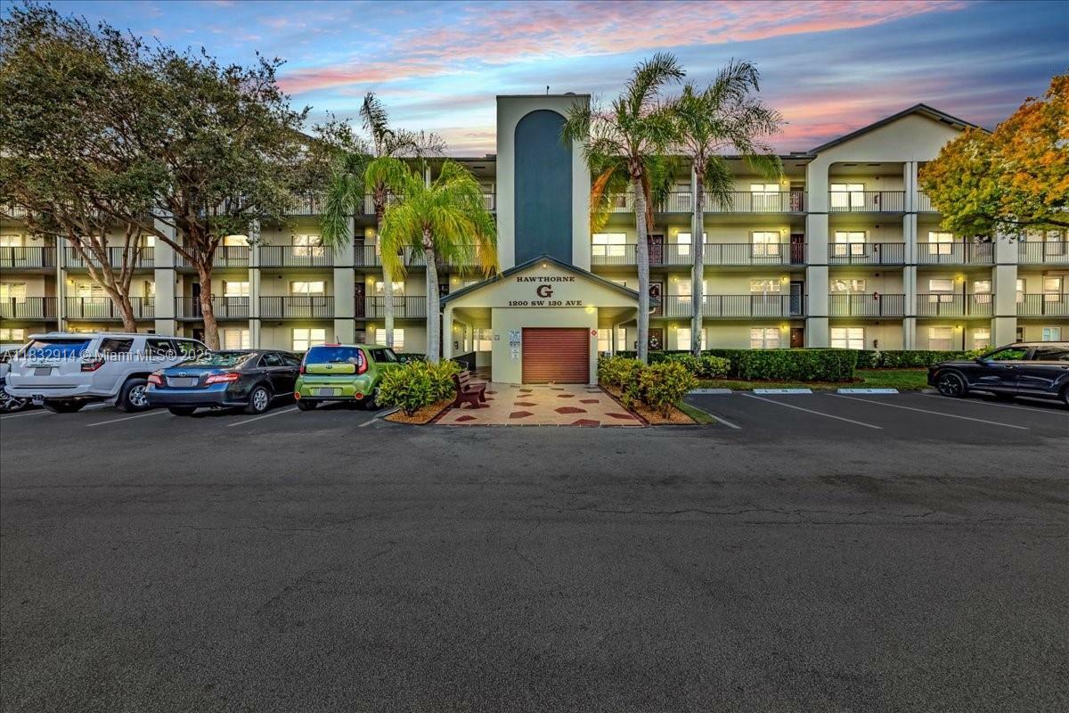 Property Photo: 1200 SW 130th Ave 412G FL 33027