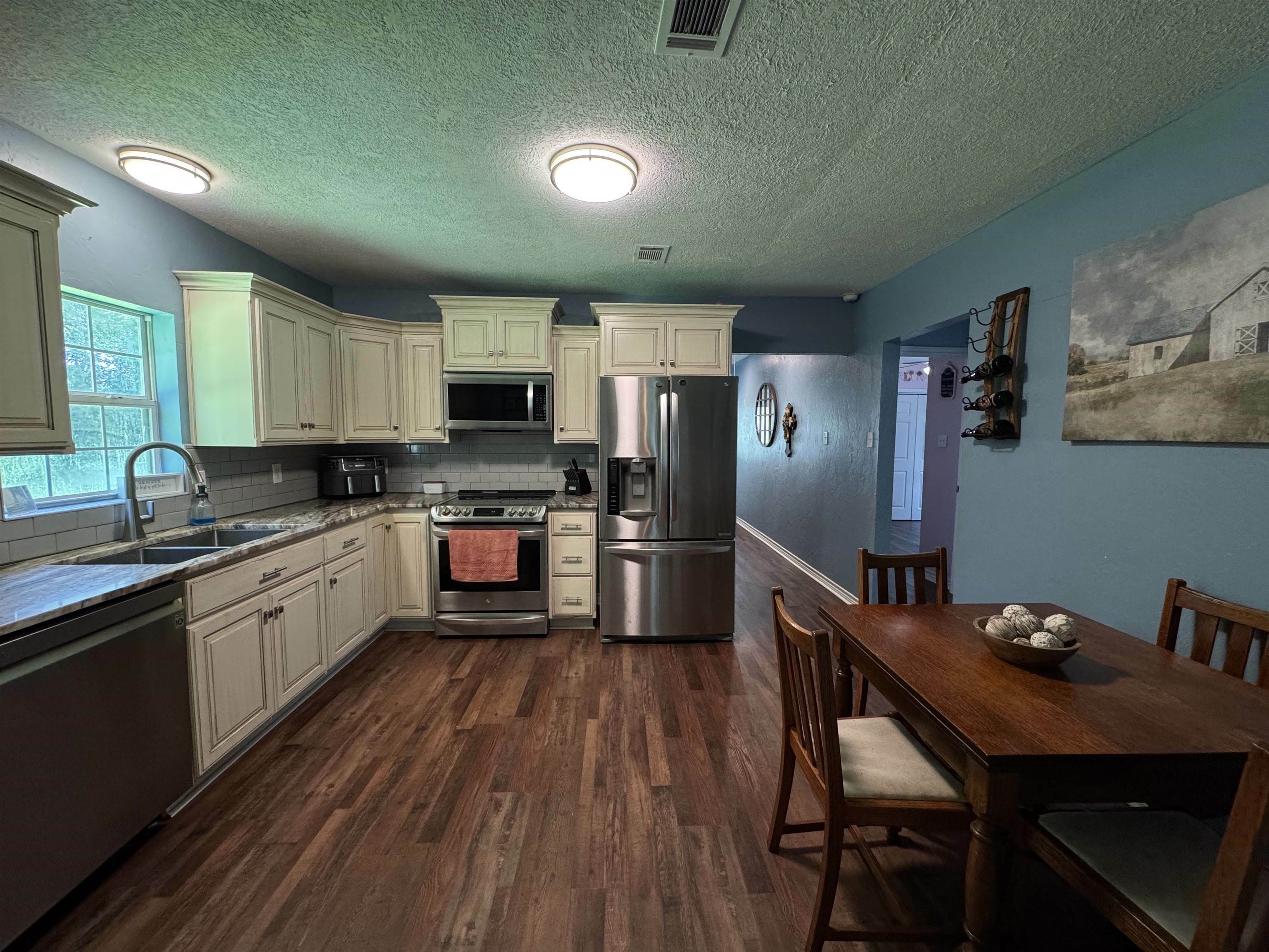 Property Photo: 3845 Ponderosa TX 77662