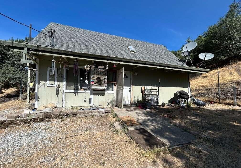 Property Photo: 14650 Ravine Road CA 96003
