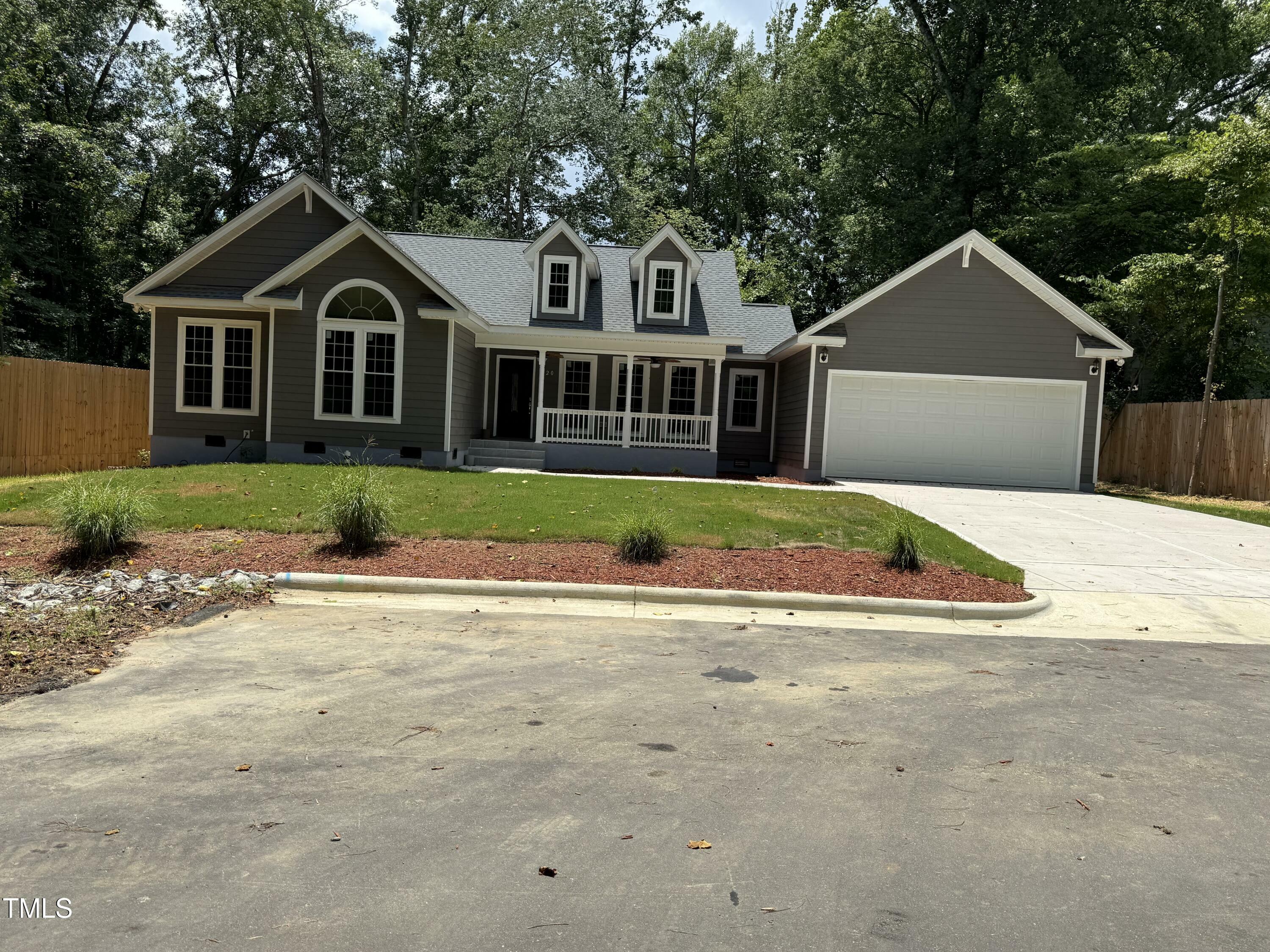 Property Photo: 820 E Cardinal Drive NC 27526