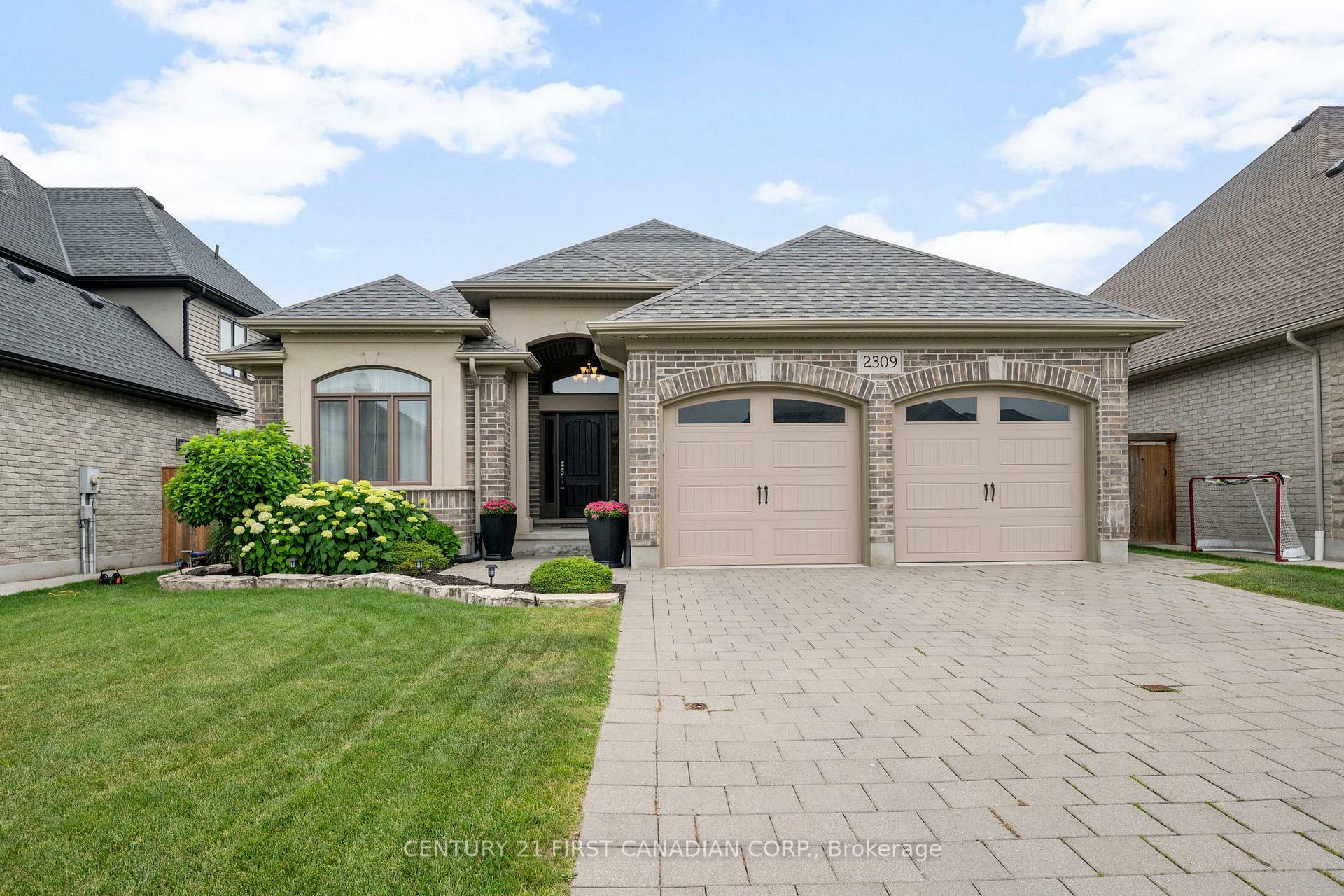 Property Photo:  2309 Springridge Drive E  ON N5X 0J7 