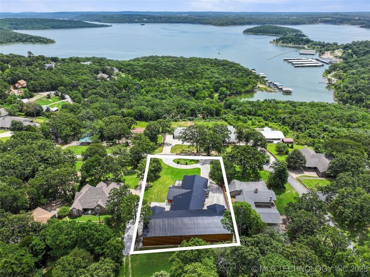 Property Photo:  96164 S Strayhorn Heights Road  OK 74435 