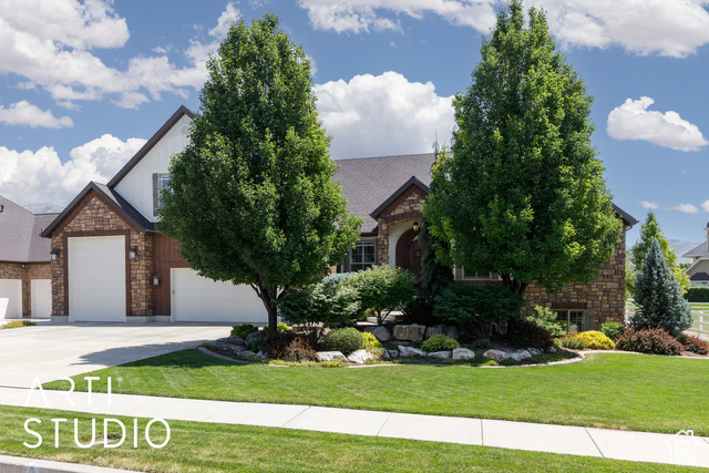 Property Photo:  2124 N Heritage Dr  UT 84404 