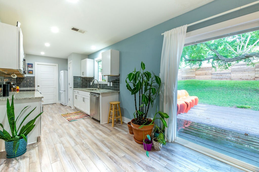 Property Photo: 4715 Carsonhill Drive TX 78723