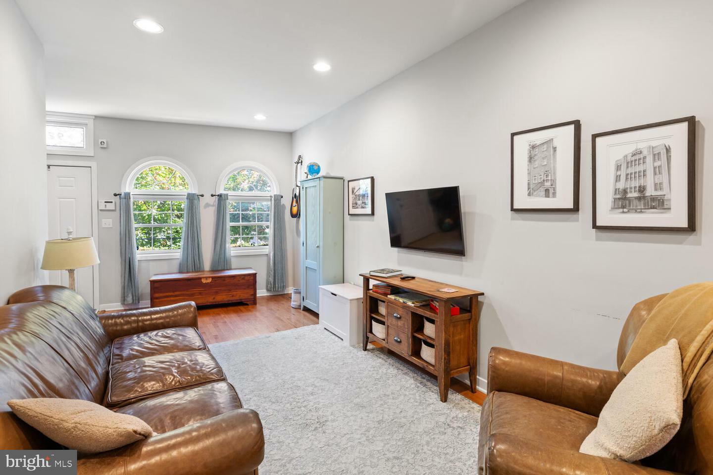 Property Photo:  924 Ellsworth Street  PA 19147 