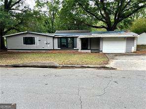 Property Photo:  2135 Wells Drive SE  GA 30080 