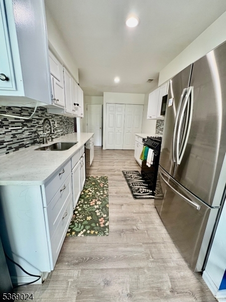 Property Photo:  12 Andover Cir  NJ 08540 