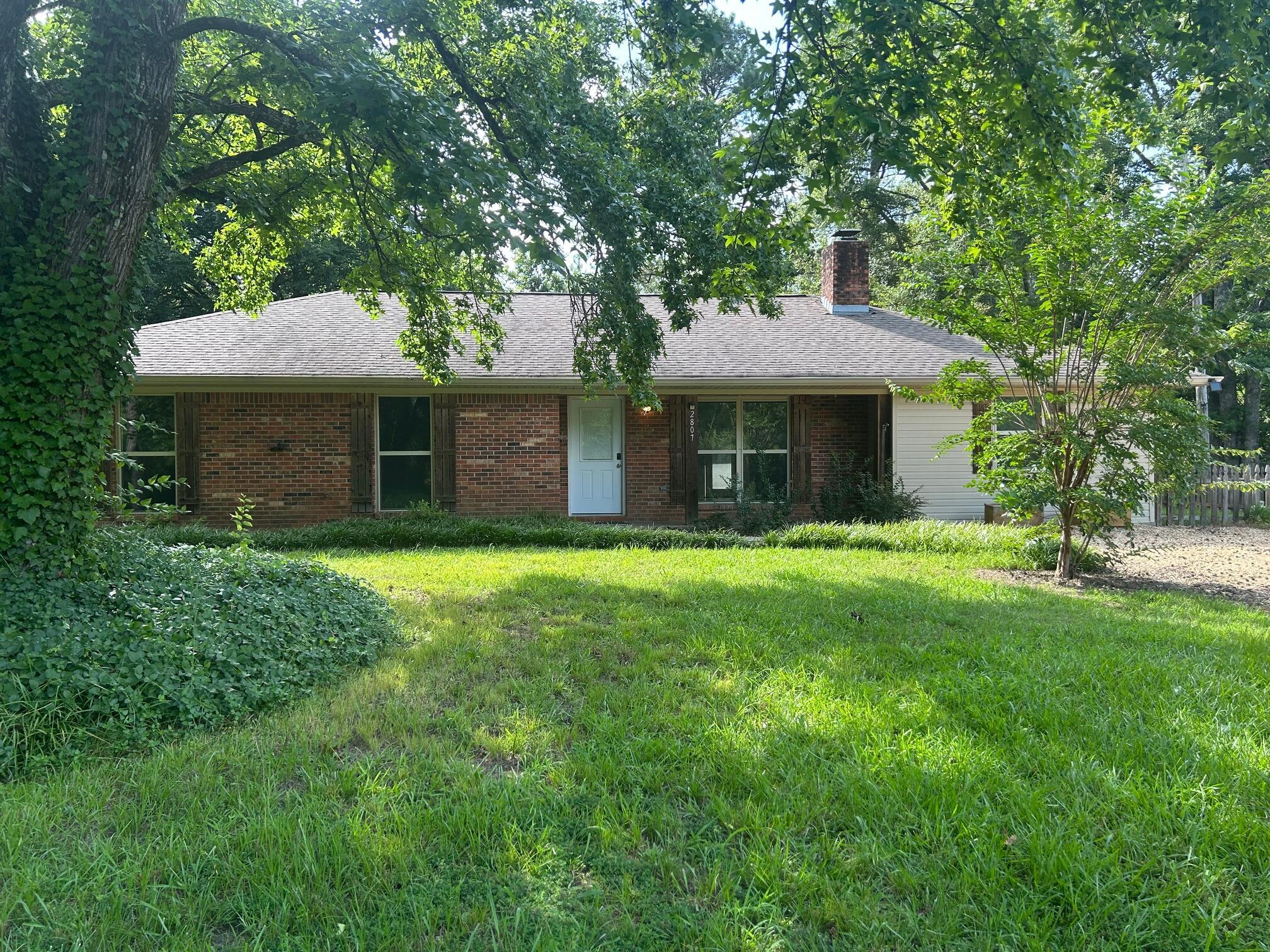 Property Photo:  2807 Sharp Rd  MS 39769 