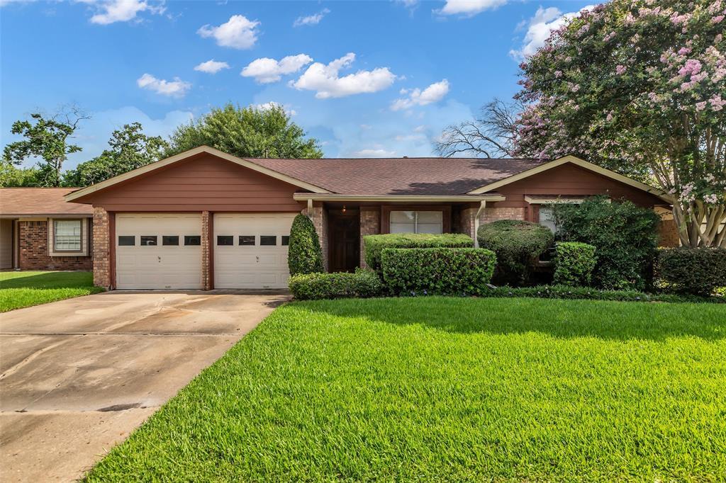 Property Photo: 16622 Ben Nevis Drive TX 77084