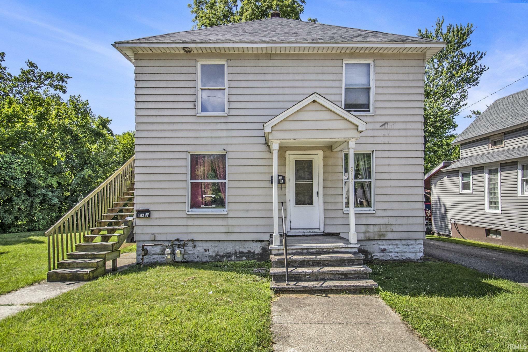 817 Middlebury Street  Elkhart IN 46516-4524 photo