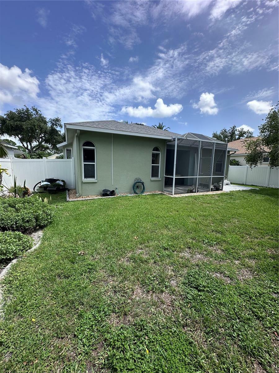 Property Photo: 4924 Creekside Trail FL 34243