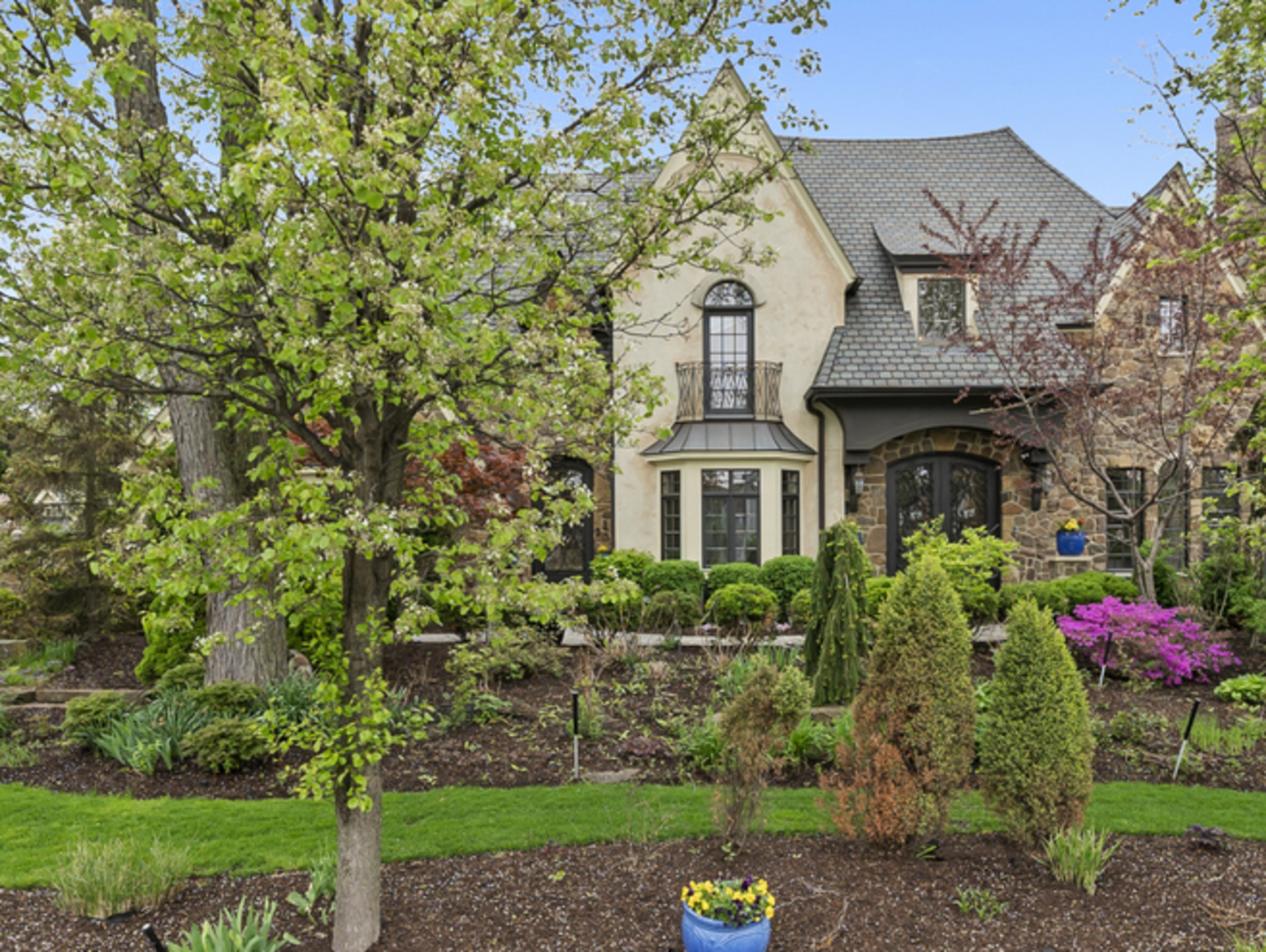 Property Photo: 6280 Blackstone Avenue IL 60525