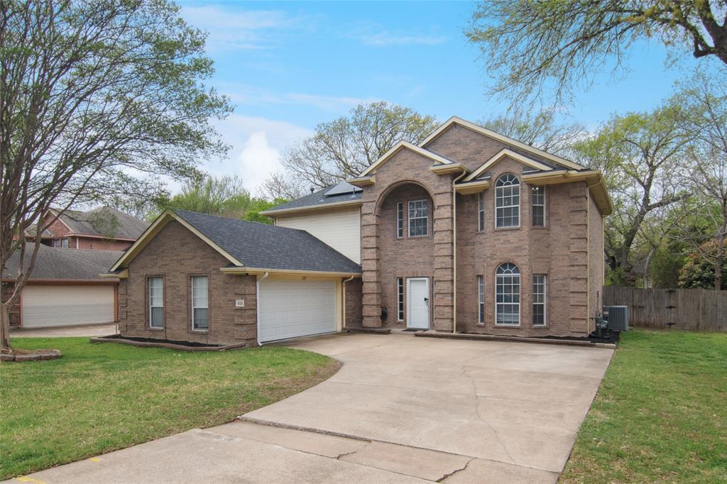 Property Photo: 525 N Parks Drive TX 75115