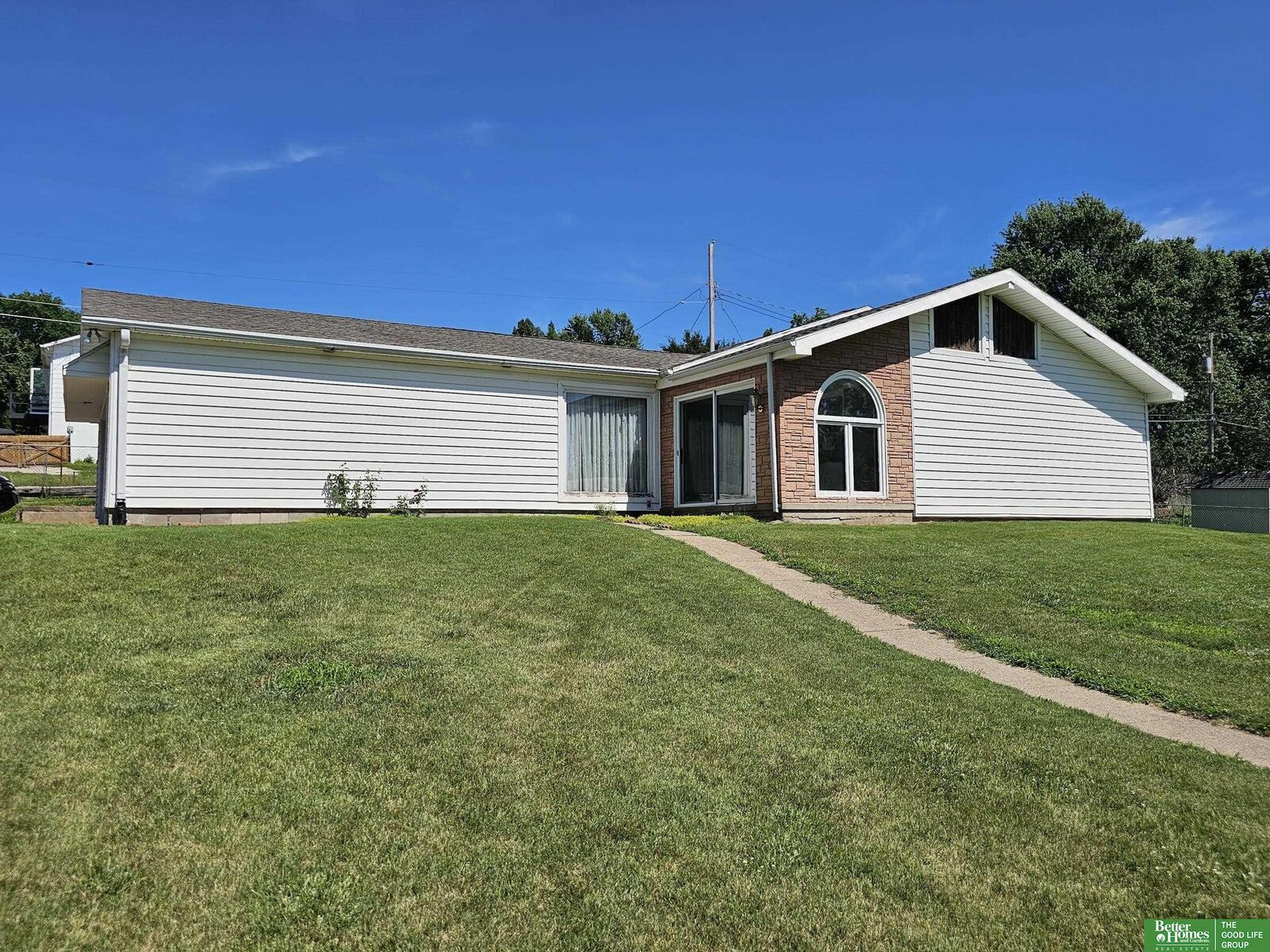 Property Photo:  5803 S 50 Avenue  NE 68117-9999 