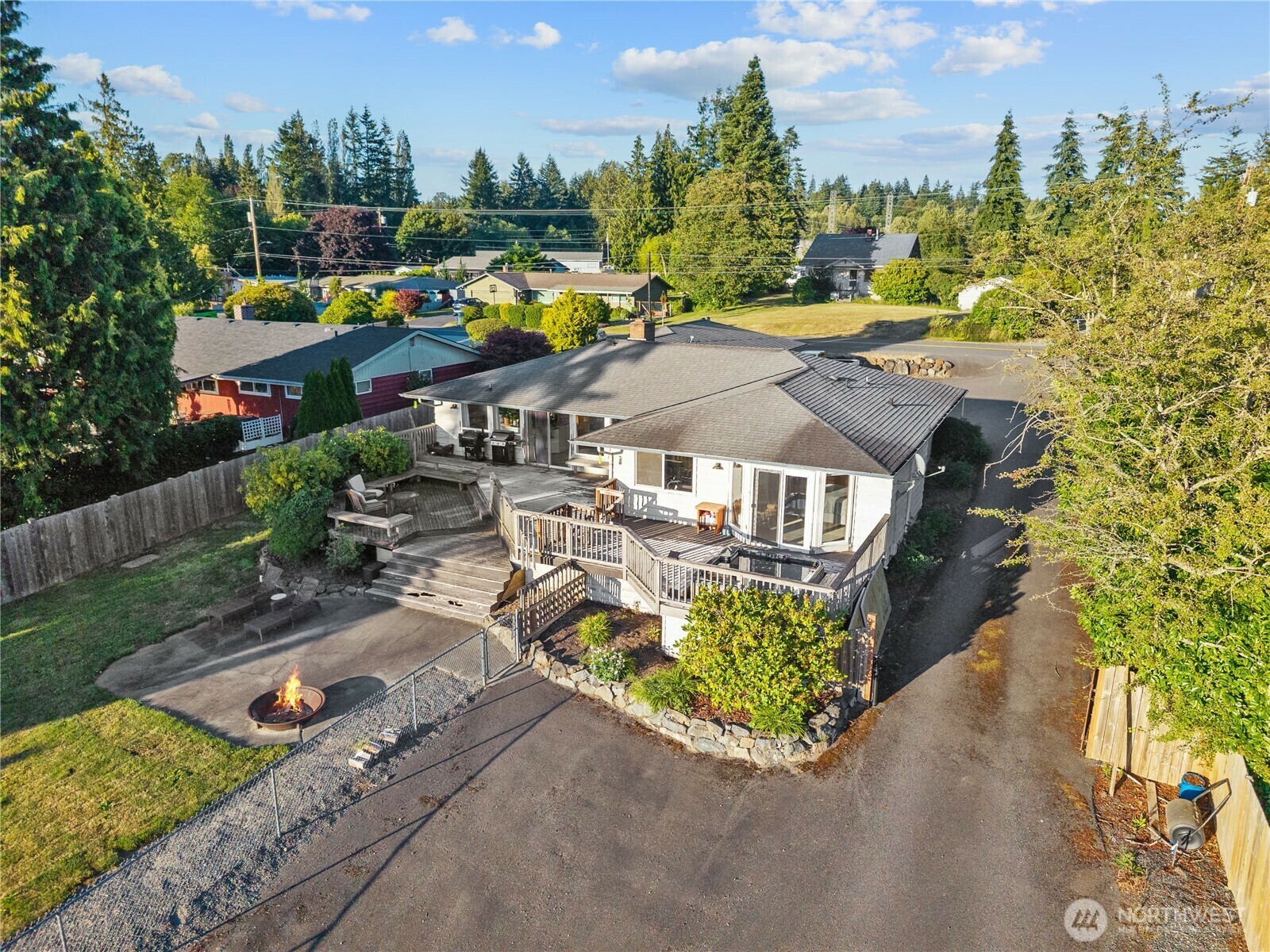 Property Photo:  4716  83rd Avenue SE  WA 98290 