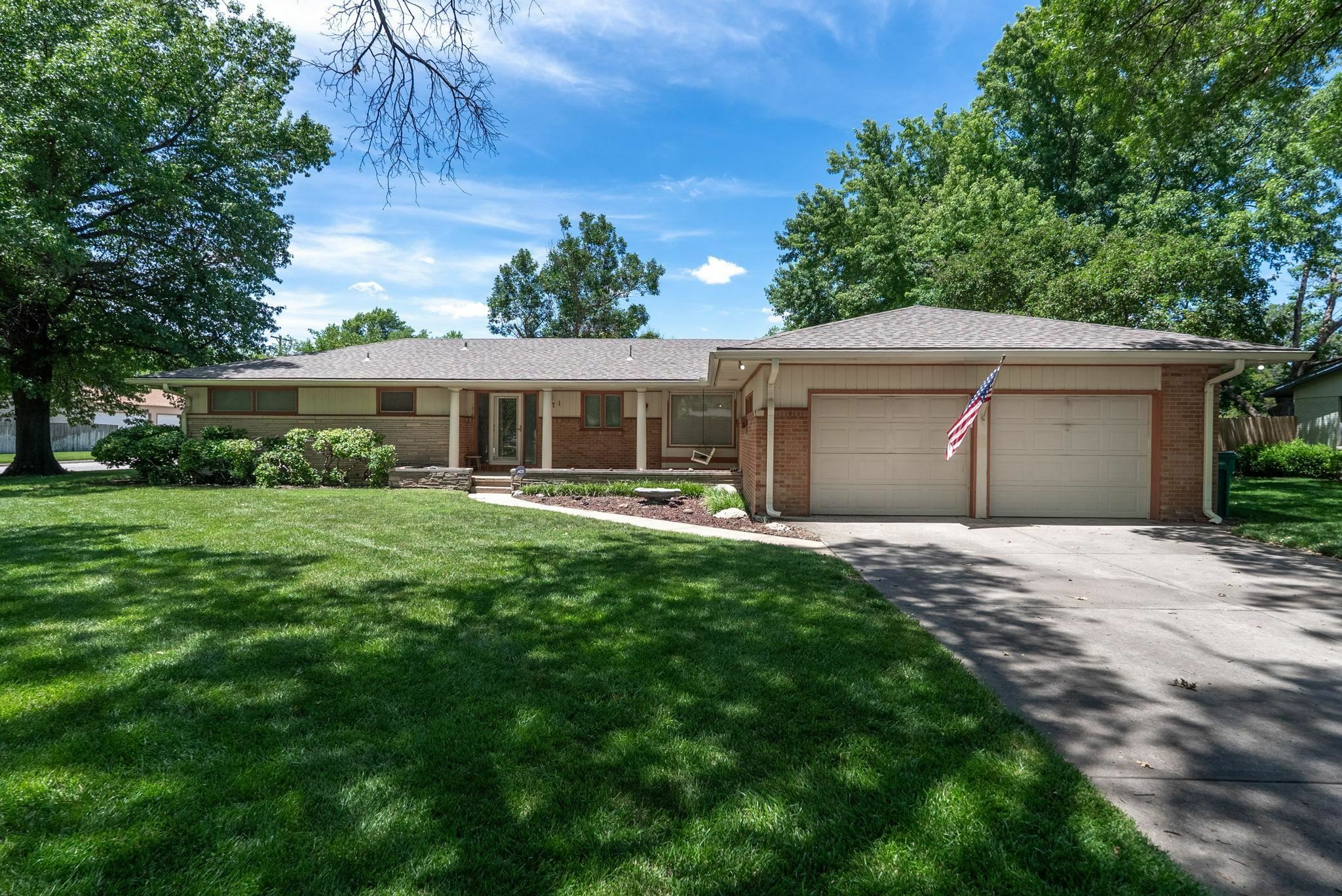 371 S Floyd St  Wichita KS 67209 photo