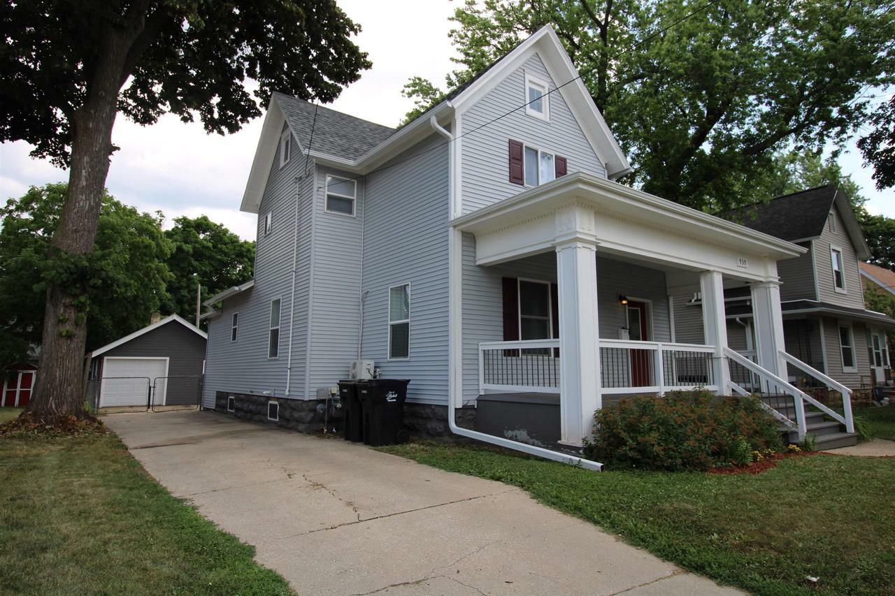 Property Photo:  939 11th Street  WI 53511 