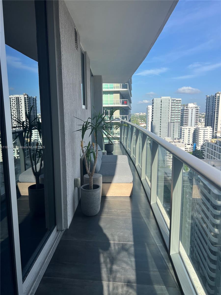 Property Photo:  1100 S Miami Ave 2107  FL 33130 