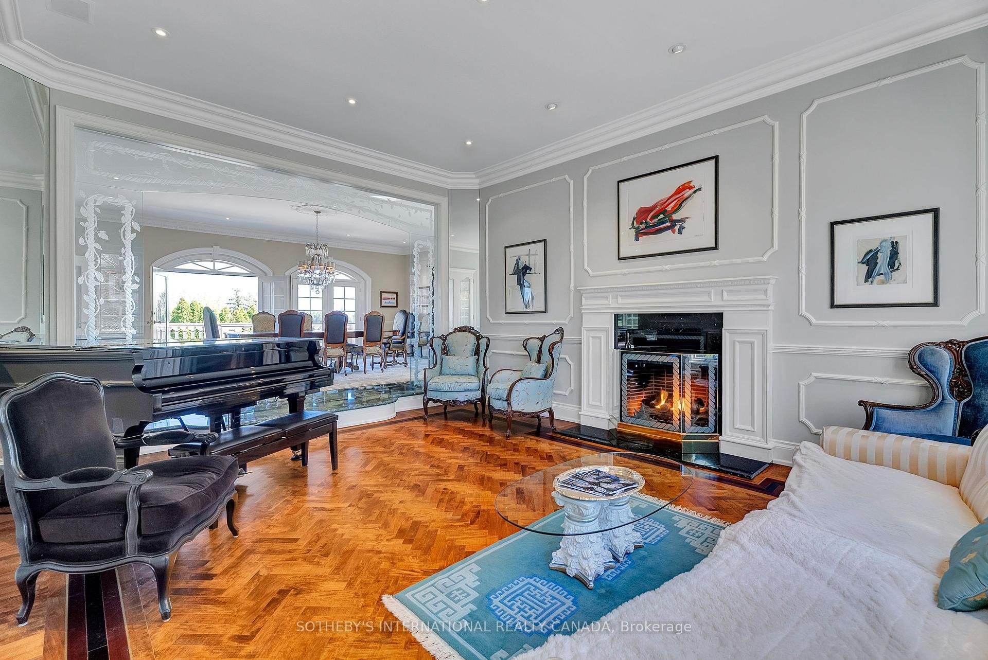 Property Photo:  48 Old Park Lane  ON L4B 2L3 