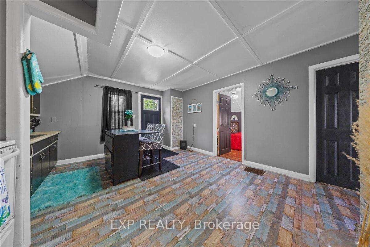 Property Photo: 18 Delhi Street ON K6V 4H3