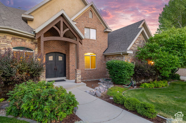 Property Photo:  192 E 2200 N  UT 84043 