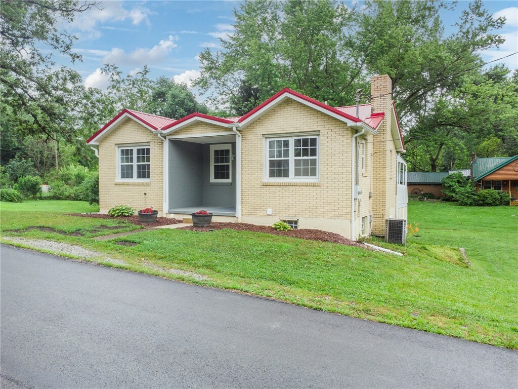 Property Photo: 116 Simpson Rd PA 15601