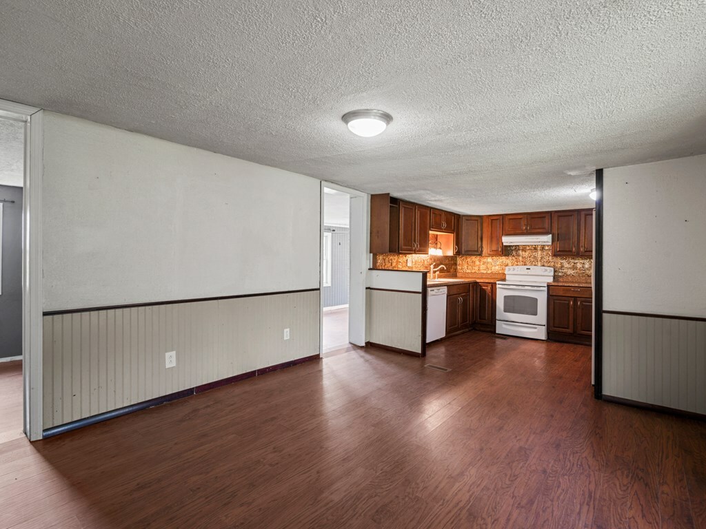 Property Photo: 256 Cherrytree Plum Line Road PA 16354