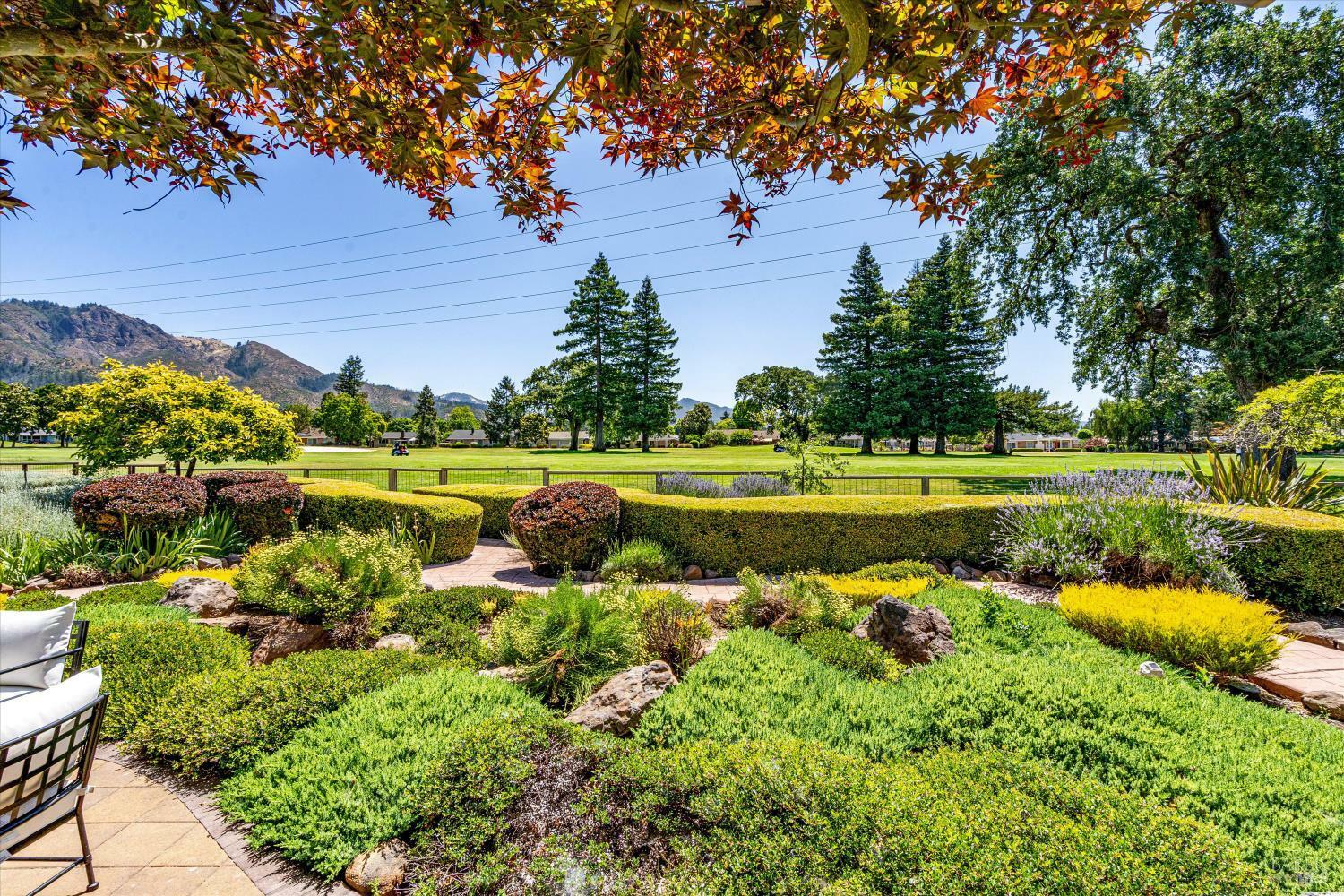 Property Photo:  3 Autumn Leaf Place  CA 95409 