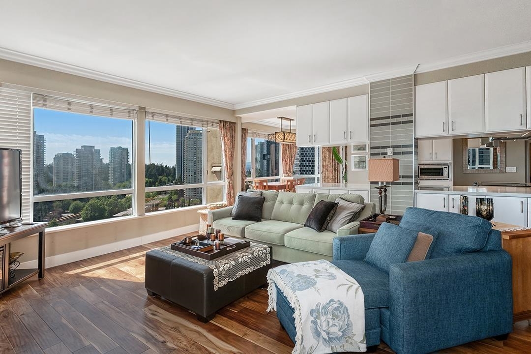Property Photo: 6220 McKay Avenue 1404 BC V5H 4M8