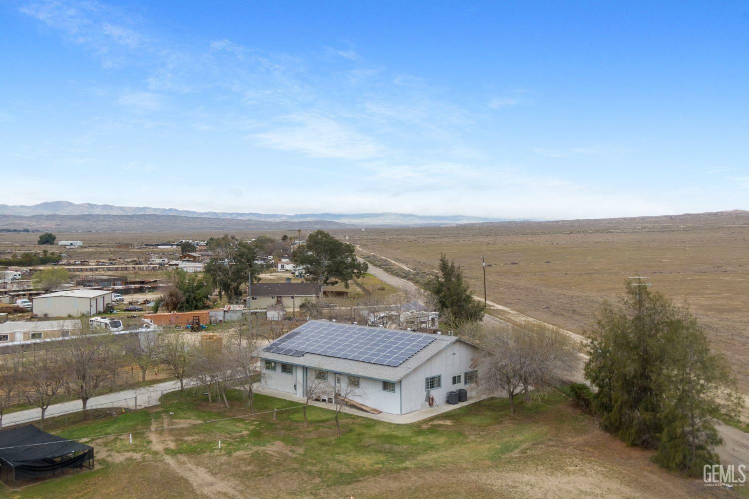 28106 Highway 119  Taft CA 93268 photo