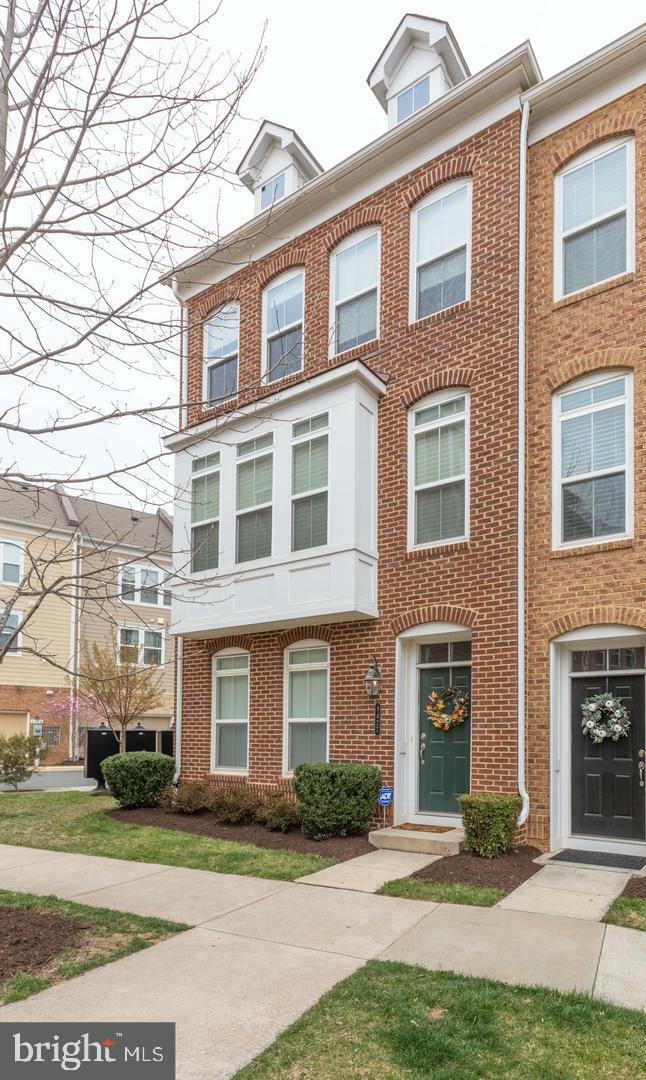 9427 Canonbury Square  Fairfax VA 22031 photo