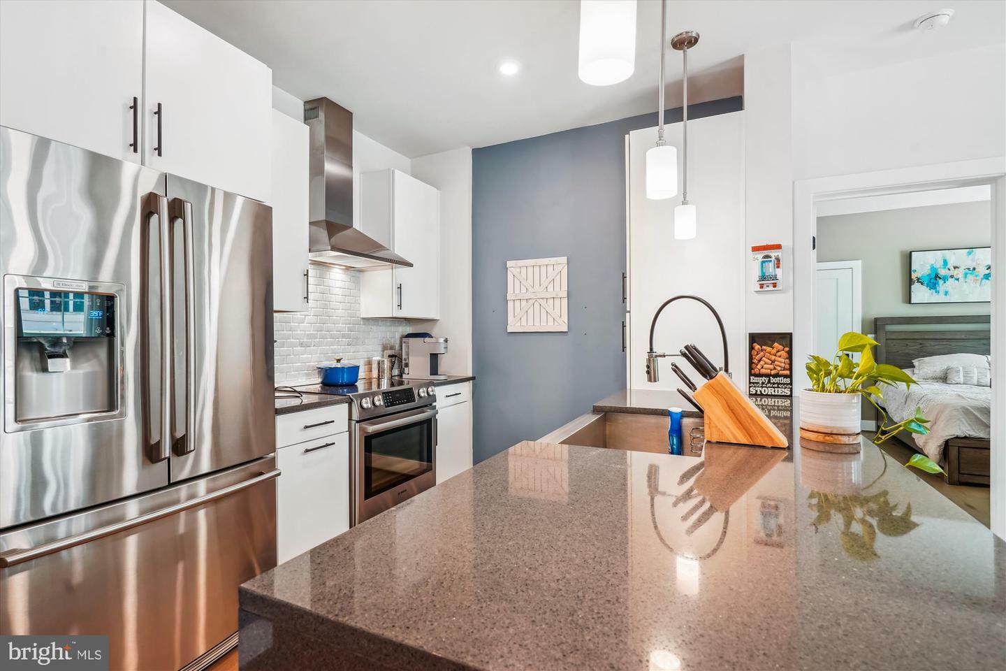 Property Photo: 1411 Key Boulevard 210 VA 22209