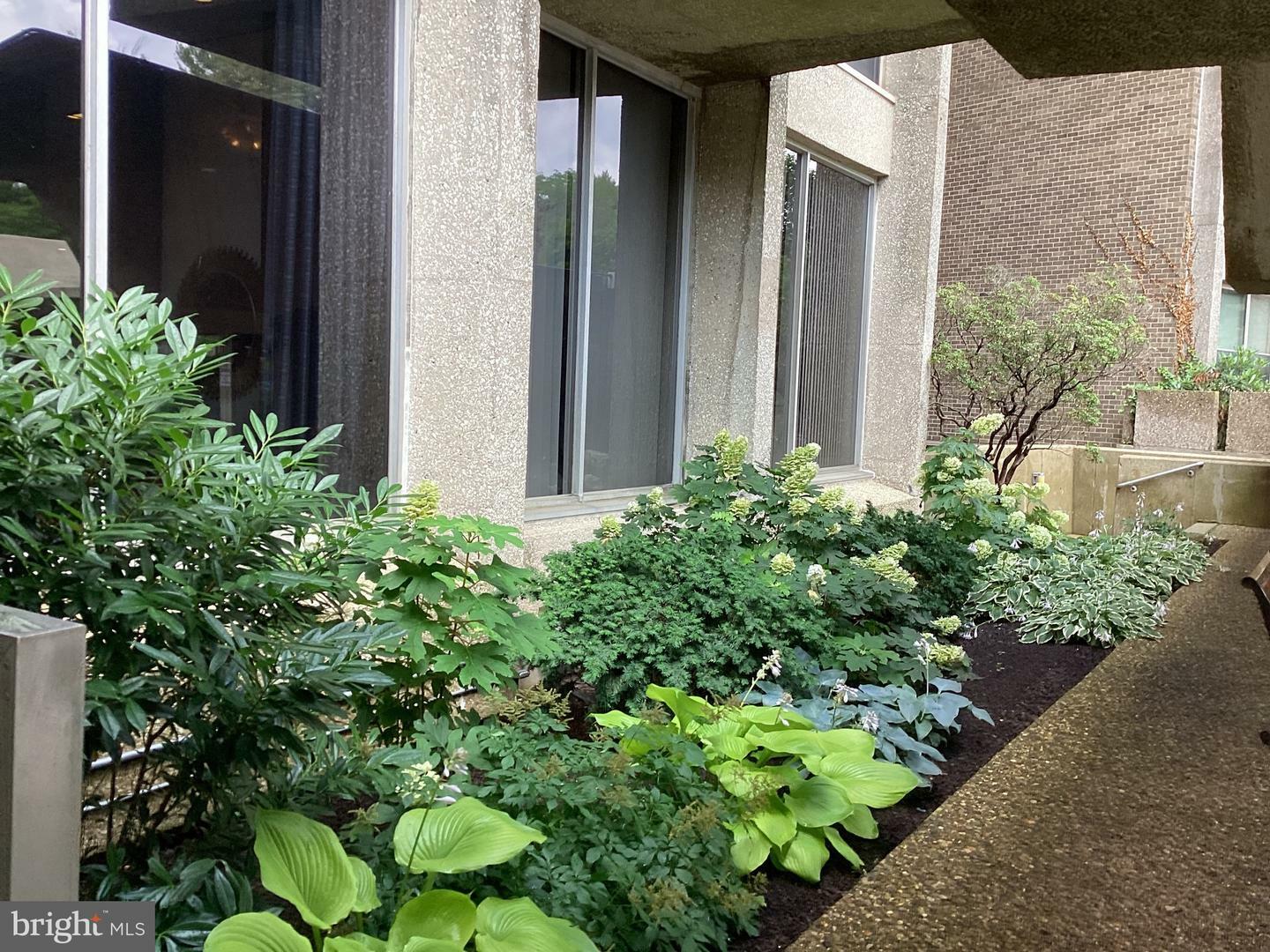 Property Photo: 1001 City Avenue Ed -812 PA 19096