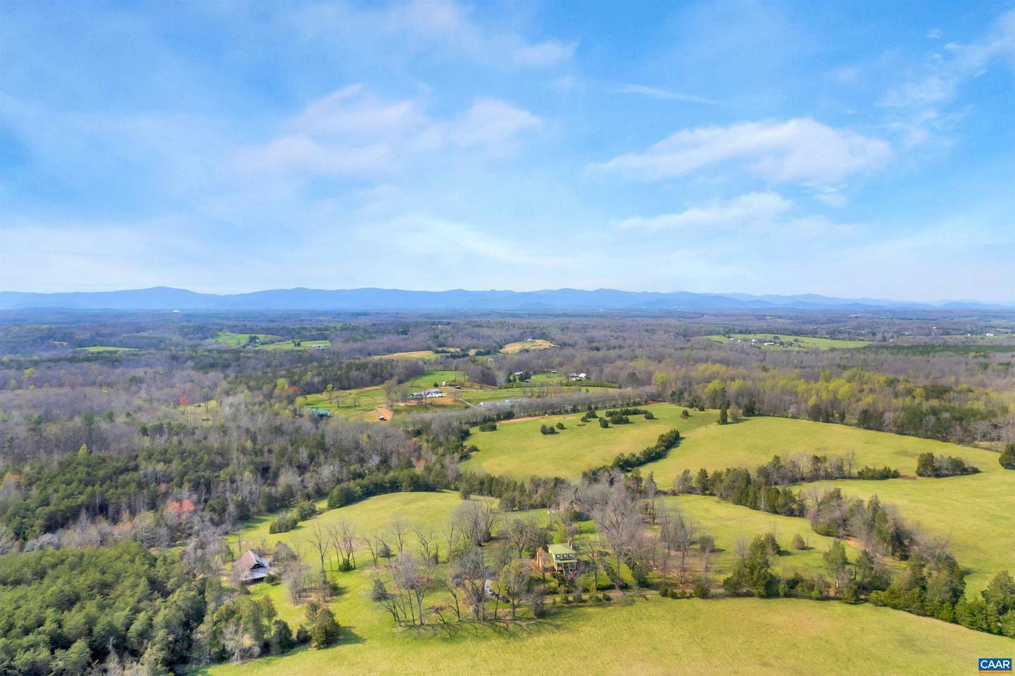 Property Photo: 6088 Blue Run Rd VA 22972