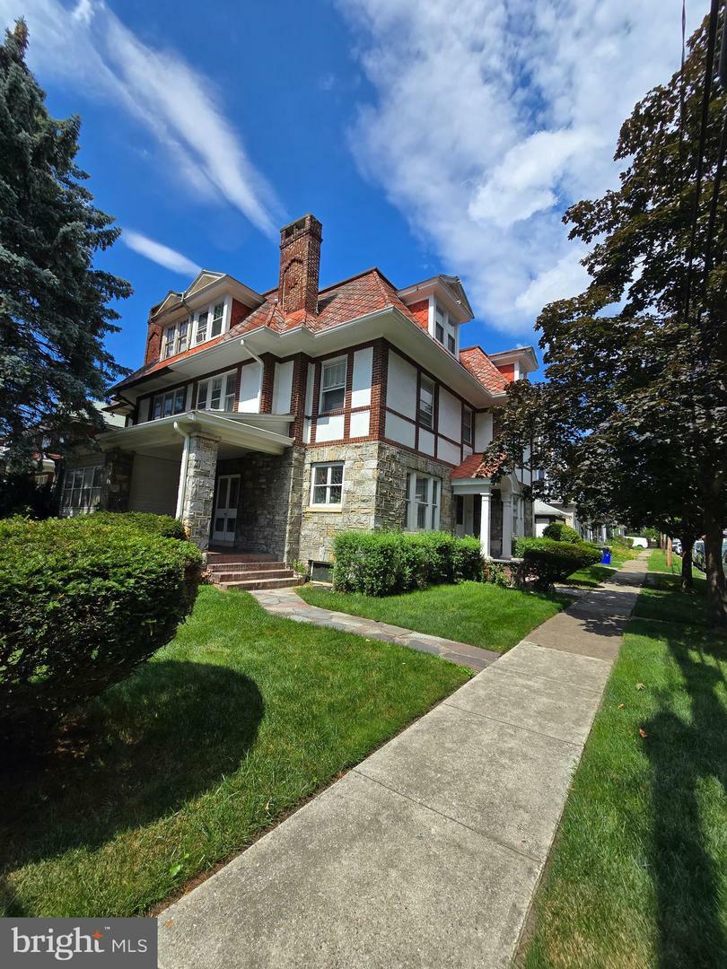 Property Photo: 701 N 16th Street PA 17103
