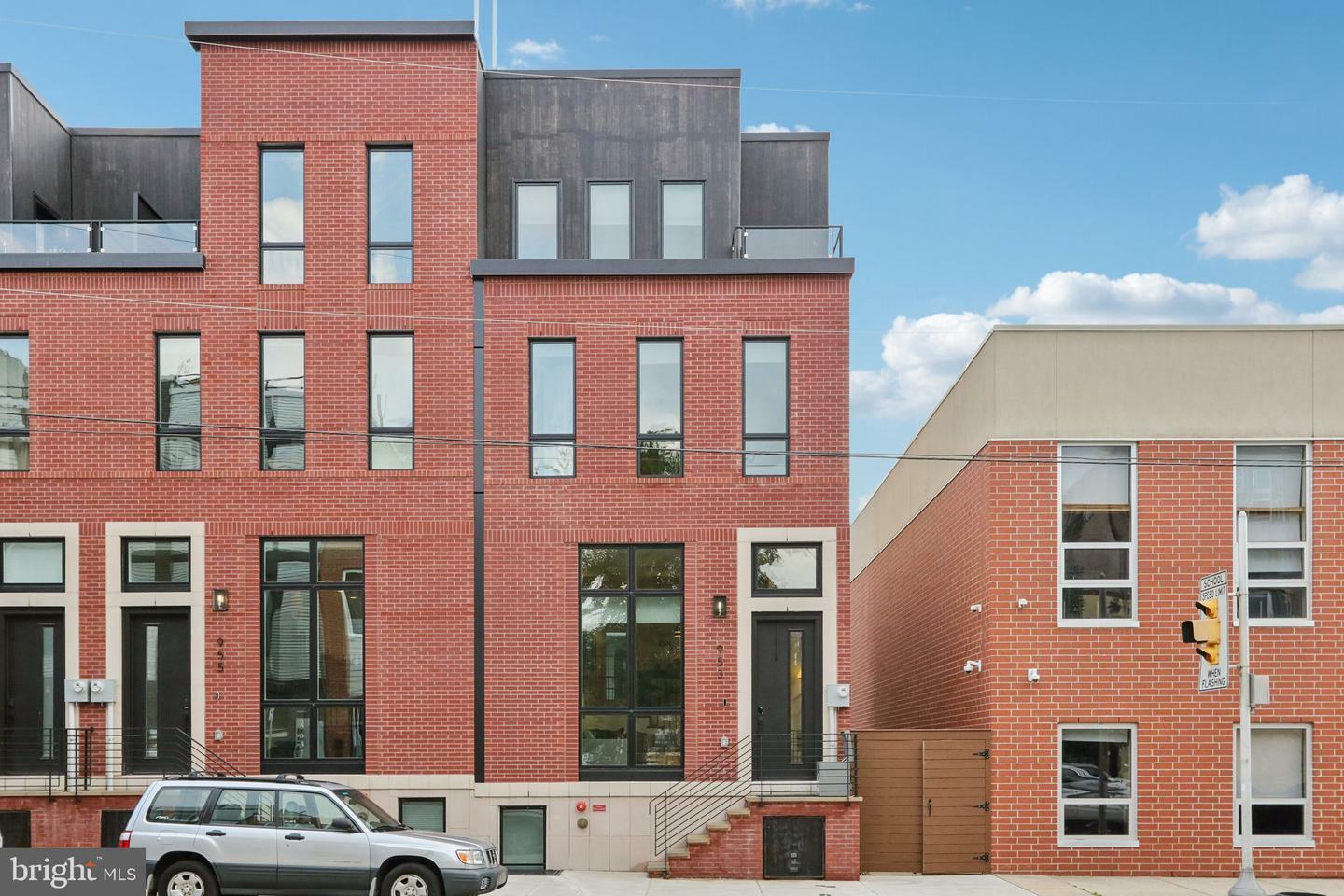 Property Photo: 953 N Marshall Street PA 19123