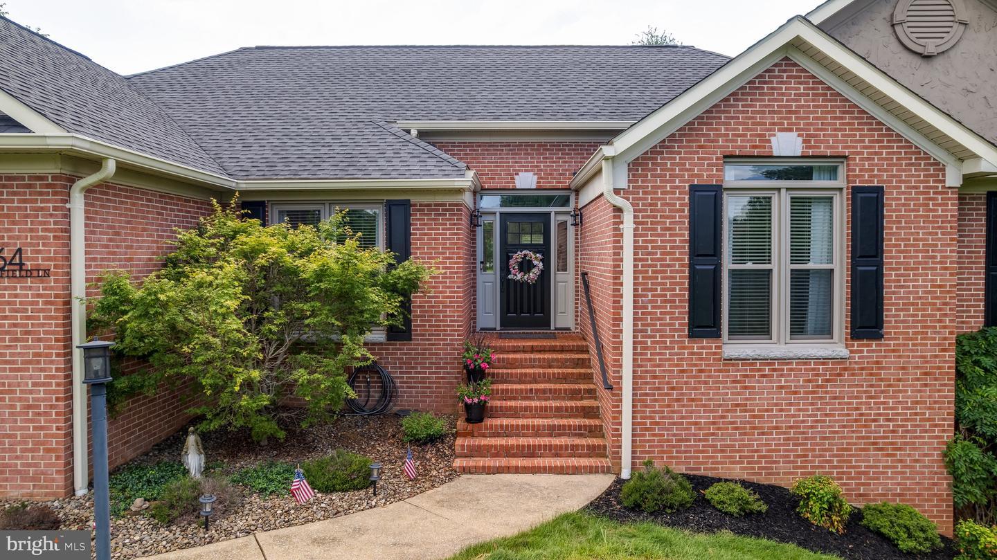 Property Photo: 64 Huntfield Lane WV 25414
