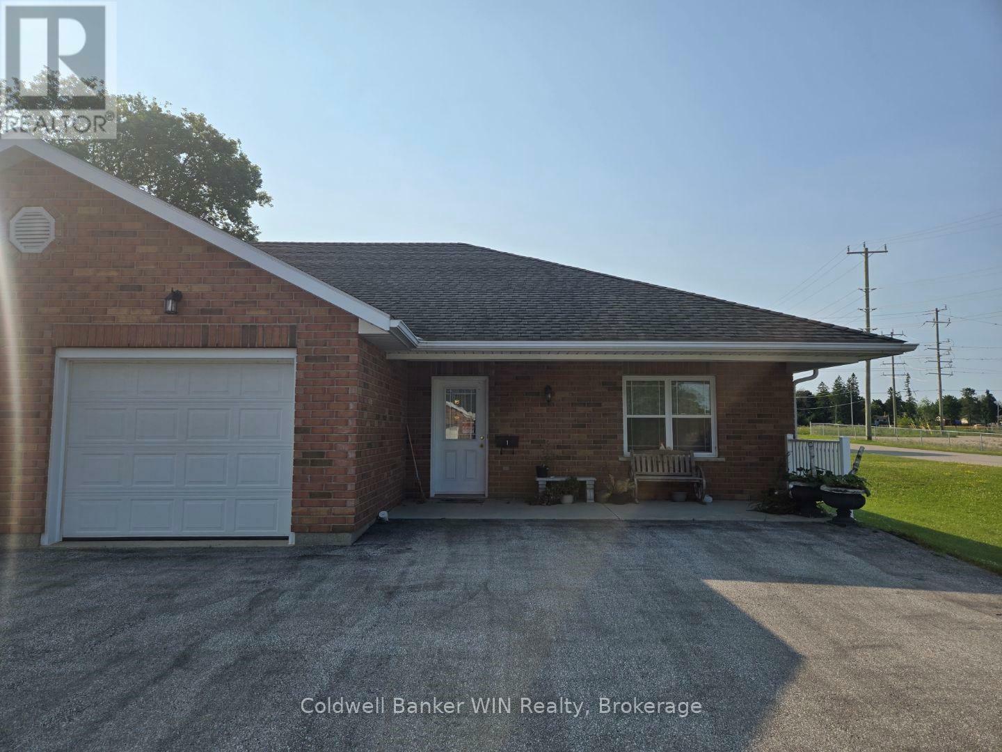 Property Photo: 454 Newfoundland Street 1 ON N0G 2L2