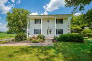 Property Photo:  19590 Florence Chapel Pike  OH 43113 