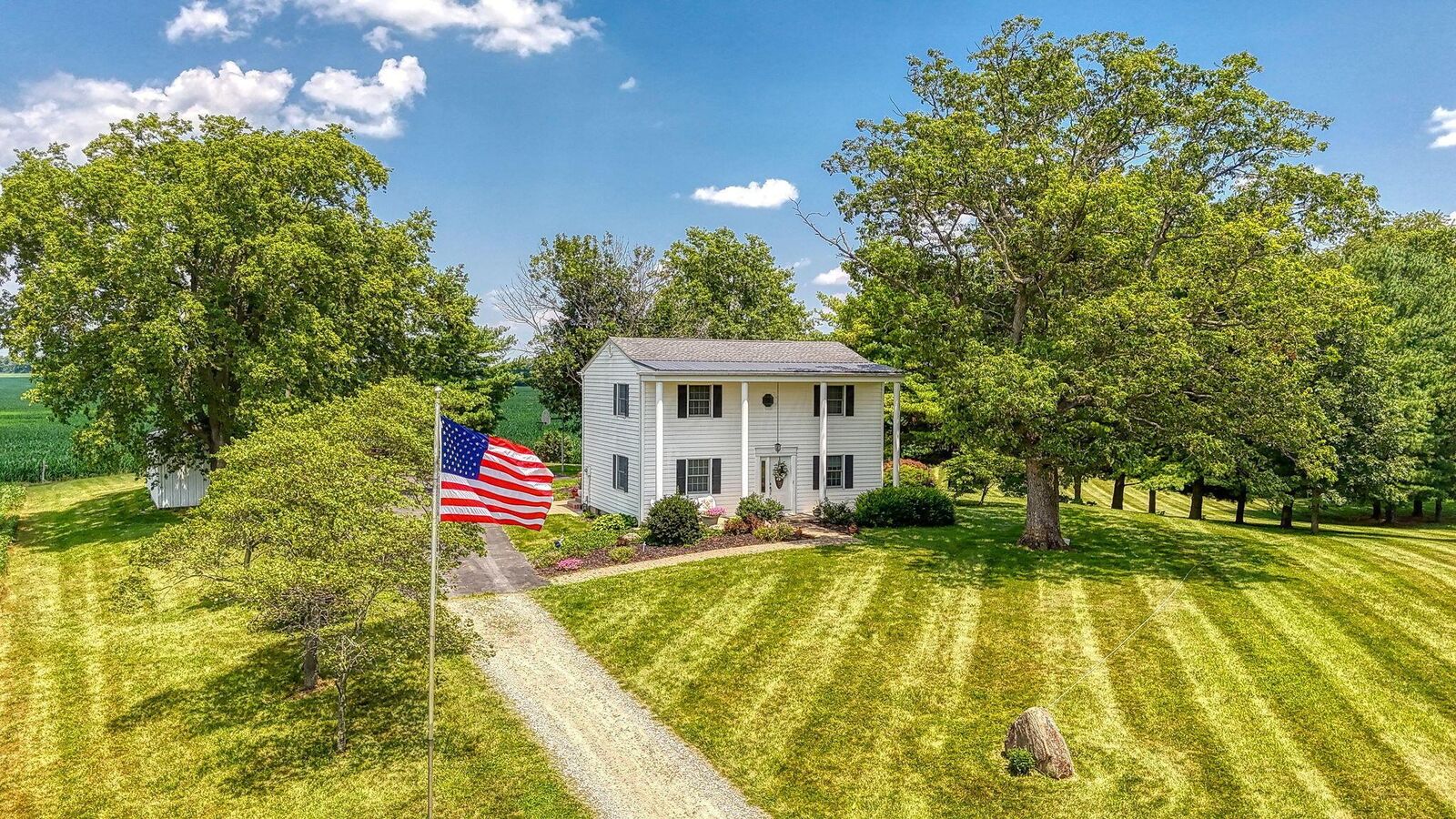 Property Photo: 19590 Florence Chapel Pike OH 43113