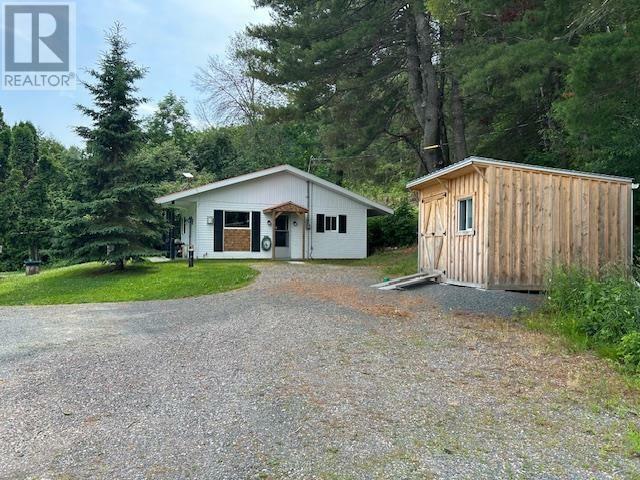 Photo de la propriété: 39 Keast Dr ON P0R 1C0
