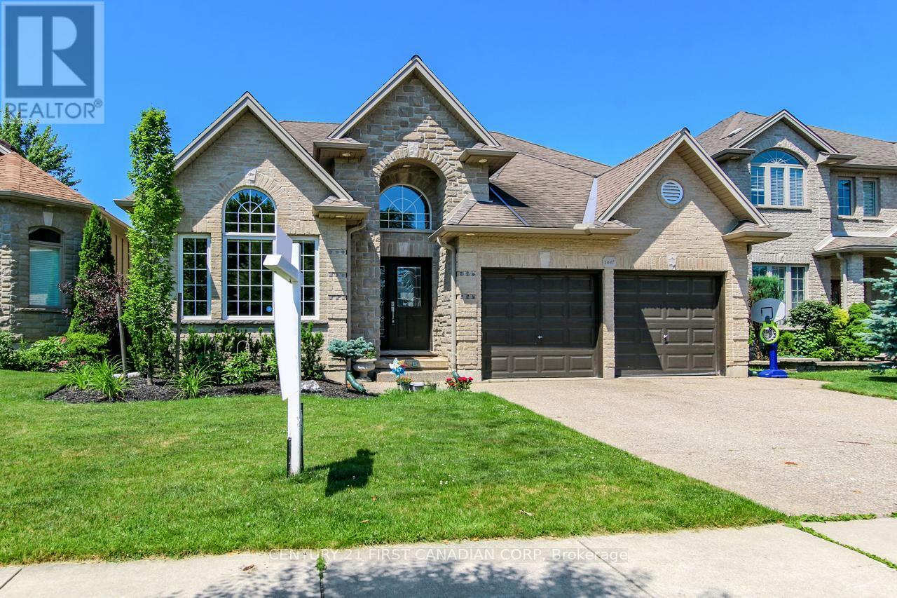Photo de la propriété: 1447 Kains Terrace ON N6K 4Z6